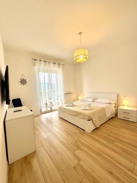 Ferienwohnung Casa Di Elisa Savona Exterior foto